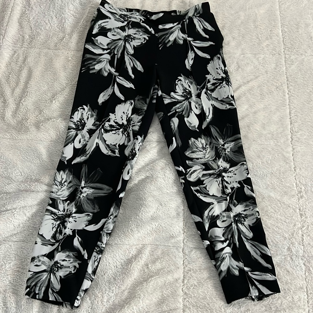 Floral pants - medium